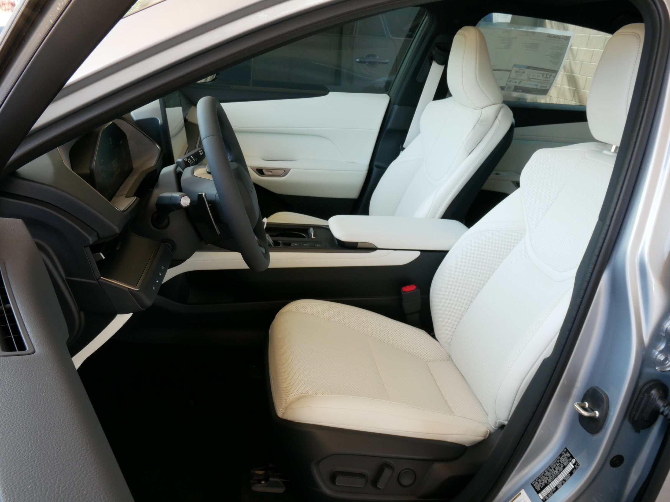 New 2026 Lexus ES 350e w/ Convenience Package FWD image 2