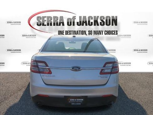 Used 2013 Ford Taurus Limited image 7
