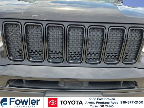 Used 2020 Jeep Renegade Altitude FWD image 32