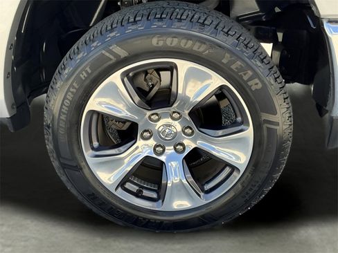 Used 2019 RAM 1500 Laramie image 15