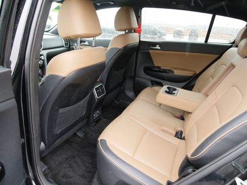 Used 2022 Kia Sportage SX image 15