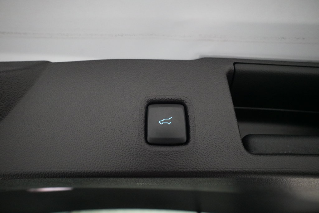 Used 2025 Ford Escape ST-Line Select AWD/4WD image 15