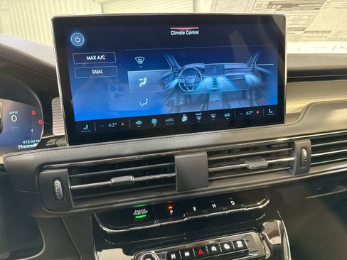 New 2026 Lincoln Corsair Premiere FWD image 20