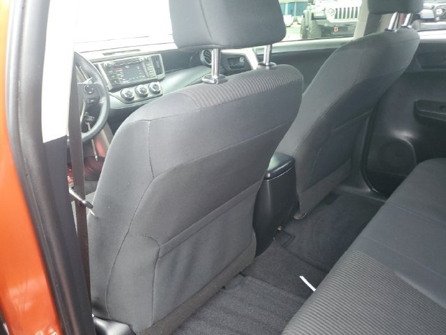 Used 2015 Toyota RAV4 LE FWD image 28