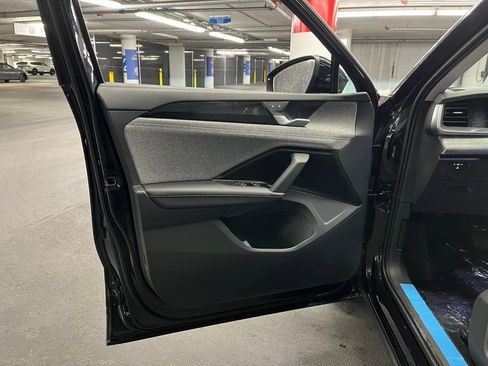 New 2026 Volkswagen Tiguan S FWD image 19