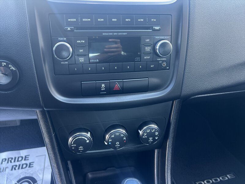 Used 2012 Dodge Avenger SXT FWD image 26