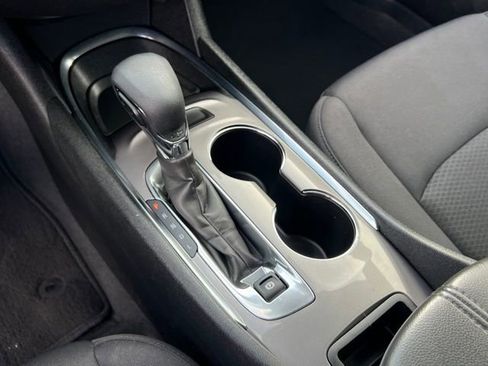 Used 2023 Chevrolet Malibu LT image 22