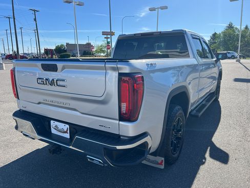 Certified 2021 GMC Sierra 1500 SLT w/ X31 Off-Road Package AWD/4WD image 5