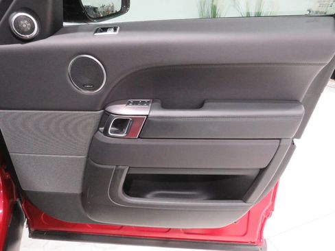 Used 2021 Land Rover Range Rover Sport HST image 29