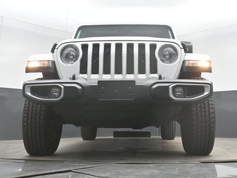 Used 2020 Jeep Gladiator Overland AWD/4WD image 40