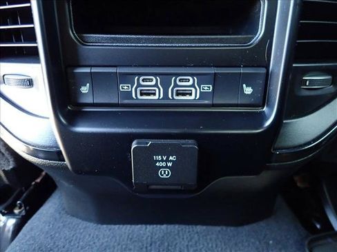 Used 2024 RAM 3500 Limited AWD/4WD image 9