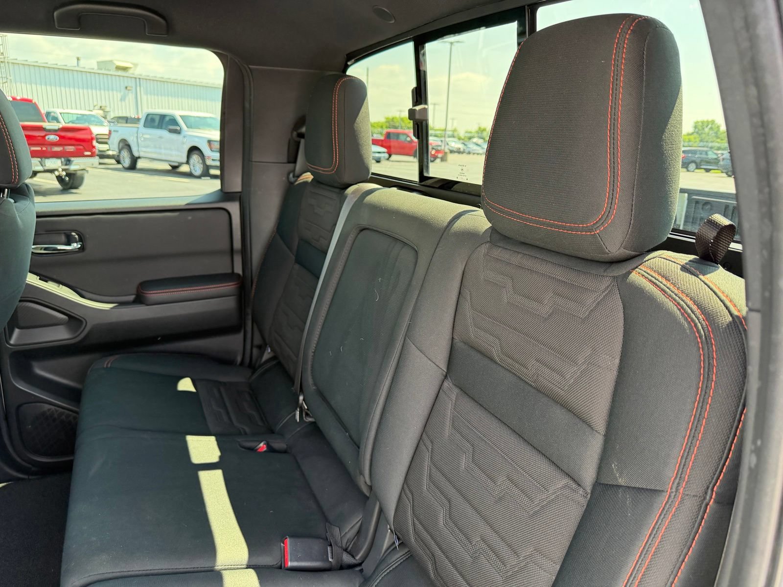 Used 2025 Nissan Frontier PRO-4X w/ Pro Convenience Package AWD/4WD image 12