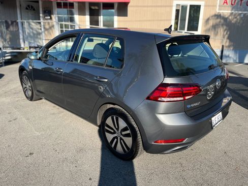 Used 2019 Volkswagen e-Golf SE w/ Driver Assistance Package image 5