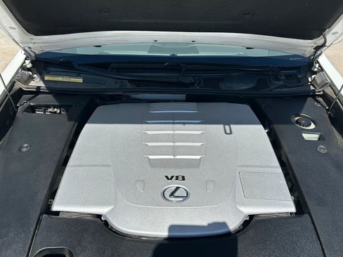 Used 2013 Lexus LS 460 LS 460 Sedan 4D w/ Comfort Pkg image 32