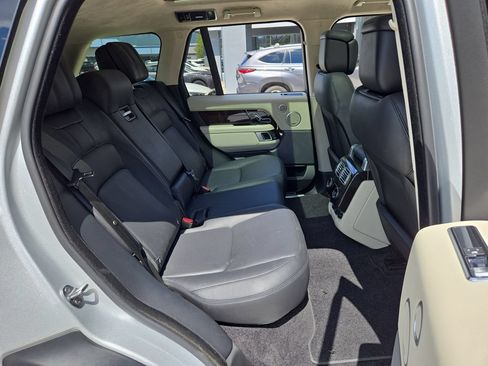 Used 2018 Land Rover Range Rover Supercharged AWD/4WD image 16