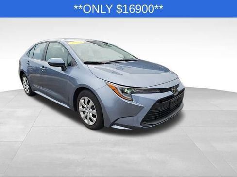 Used 2024 Toyota Corolla LE image 1