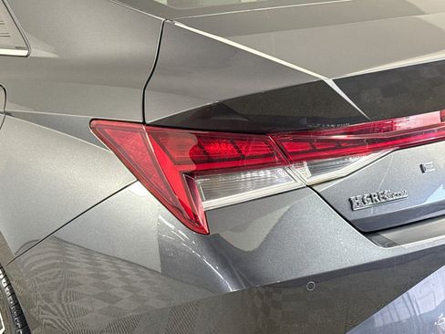 Used 2021 Hyundai Elantra Limited w/ Cargo Package FWD image 36