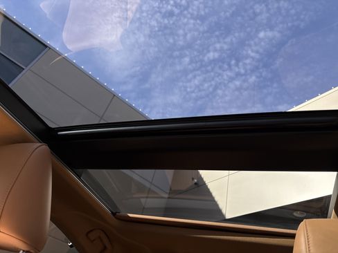 Used 2023 Lexus ES 350 Ultra Luxury image 28