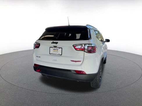 Used 2025 Jeep Compass Trailhawk image 15