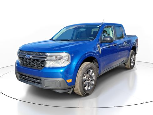 Used 2024 Ford Maverick XLT FWD image 3