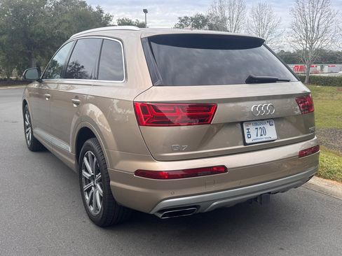 Used 2018 Audi Q7 3.0T Prestige image 12