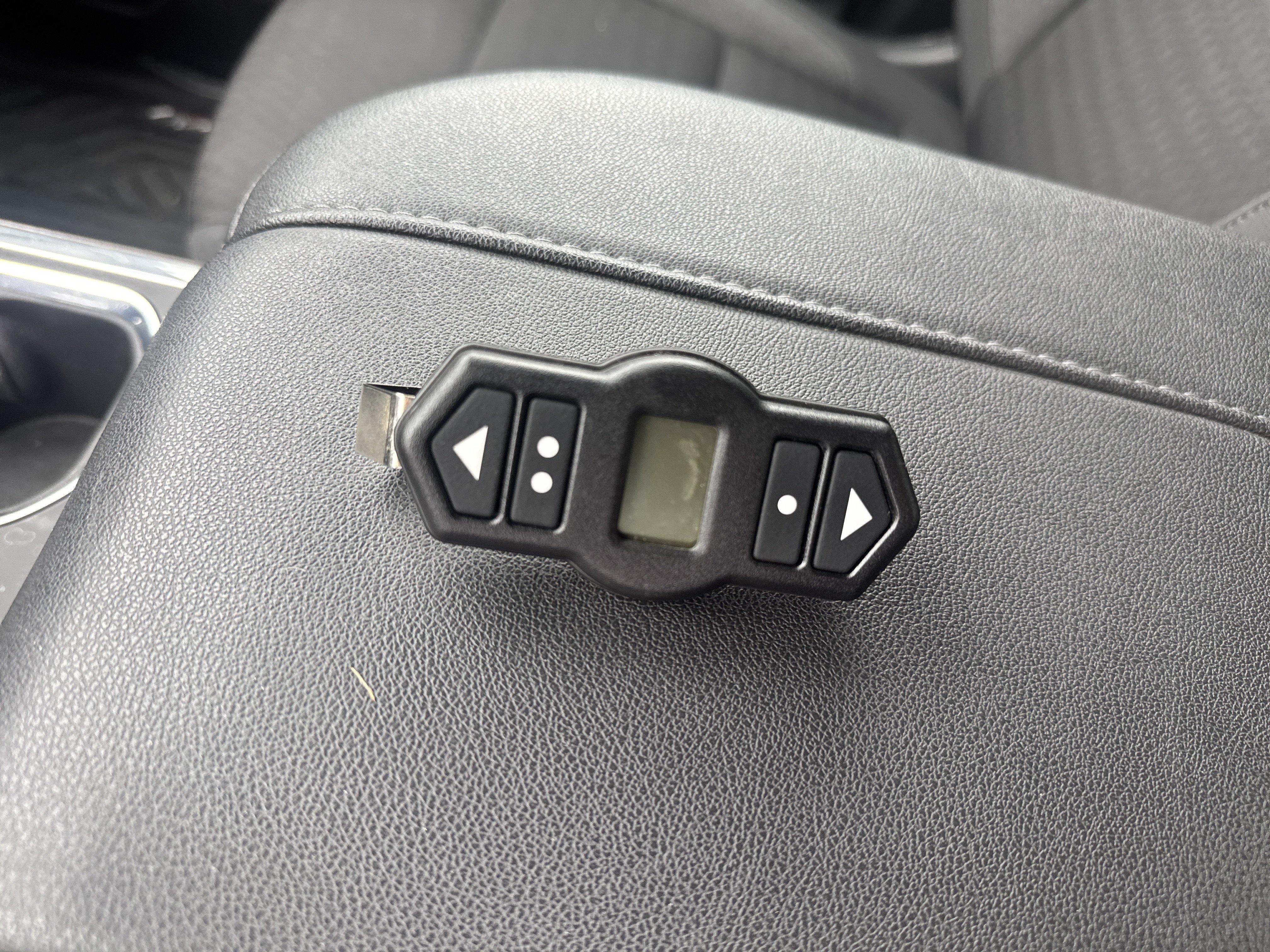 Used 2025 Chevrolet Silverado 1500 RST AWD/4WD image 28