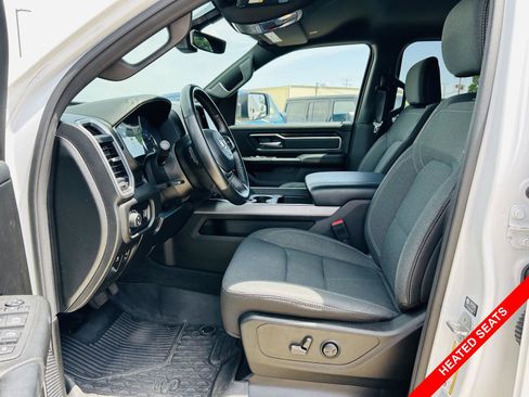 Used 2022 RAM 1500 Big Horn AWD/4WD image 3