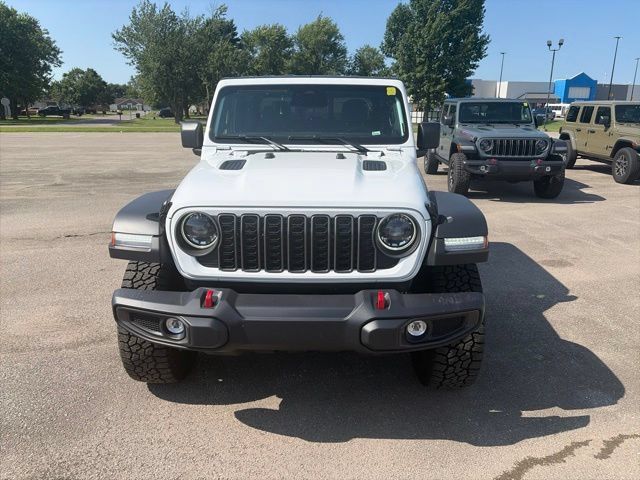 Used 2026 Jeep Gladiator Rubicon w/ Steel Power Dome Hood Package AWD/4WD image 9