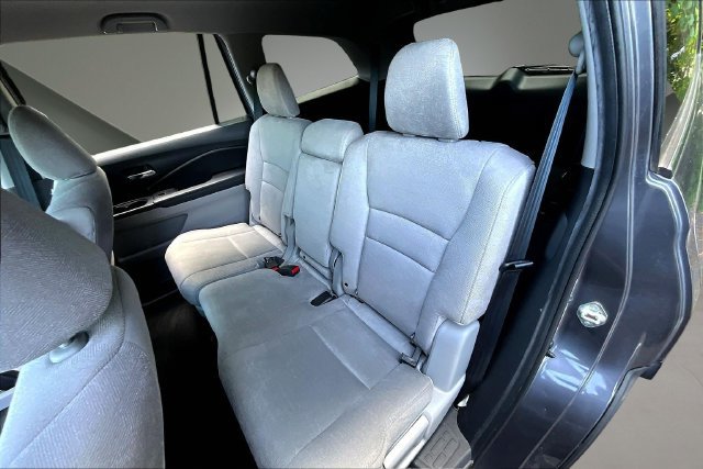 Used 2020 Honda Pilot EX image 22