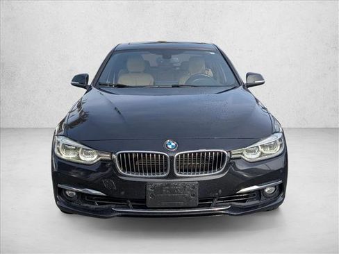 Used 2017 BMW 330e image 2