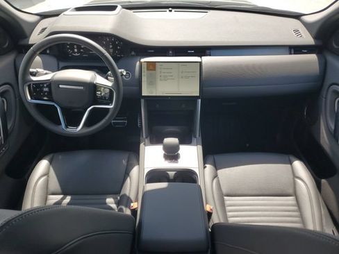Certified 2025 Land Rover Discovery Sport Dynamic SE AWD/4WD image 17