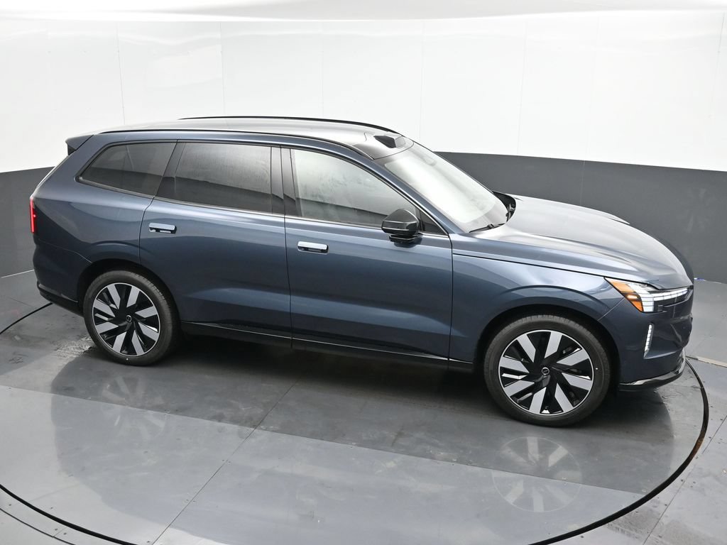 Used 2025 Volvo EX90 Ultra AWD/4WD image 32
