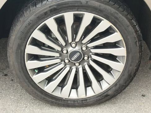 Used 2019 Lincoln Navigator Reserve w/ Cargo Package image 9