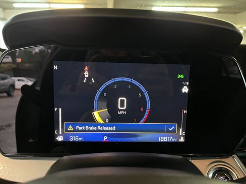 Used 2025 Chevrolet Trax LT image 40