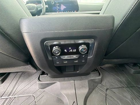 Used 2026 Chevrolet Tahoe Z71 w/ Z71 Off-Road Package AWD/4WD image 20