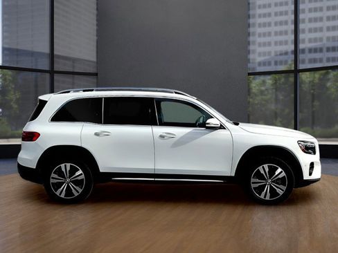 Used 2024 Mercedes-Benz GLB 250 image 5