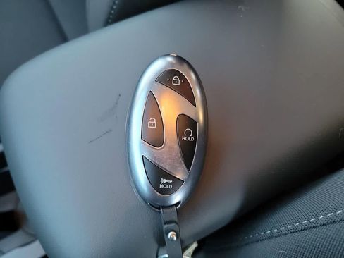 New 2026 Hyundai Kona SE image 23