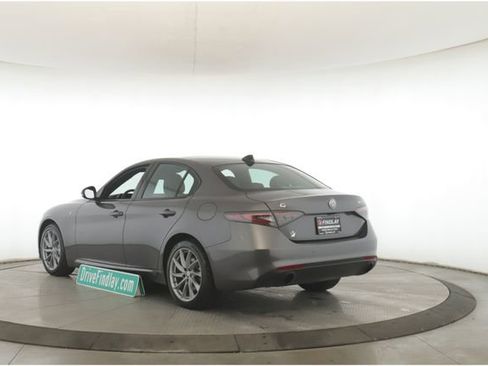 Used 2024 Alfa Romeo Giulia Ti AWD/4WD image 8