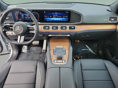 Certified 2025 Mercedes-Benz GLS 450 4MATIC image 16