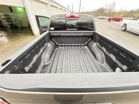 Used 2023 GMC Canyon Elevation w/ Elevation Premium Package image 22