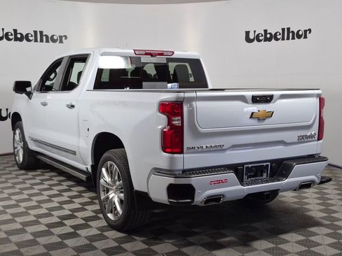 New 2026 Chevrolet Silverado 1500 High Country AWD/4WD image 5
