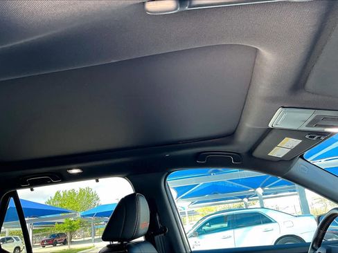 Used 2025 Honda Pilot TrailSport image 14