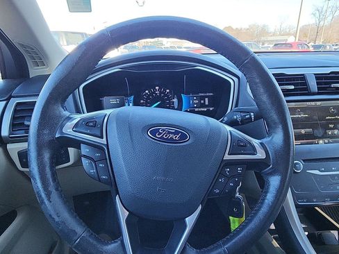 Used 2015 Ford Fusion Energi SE image 12