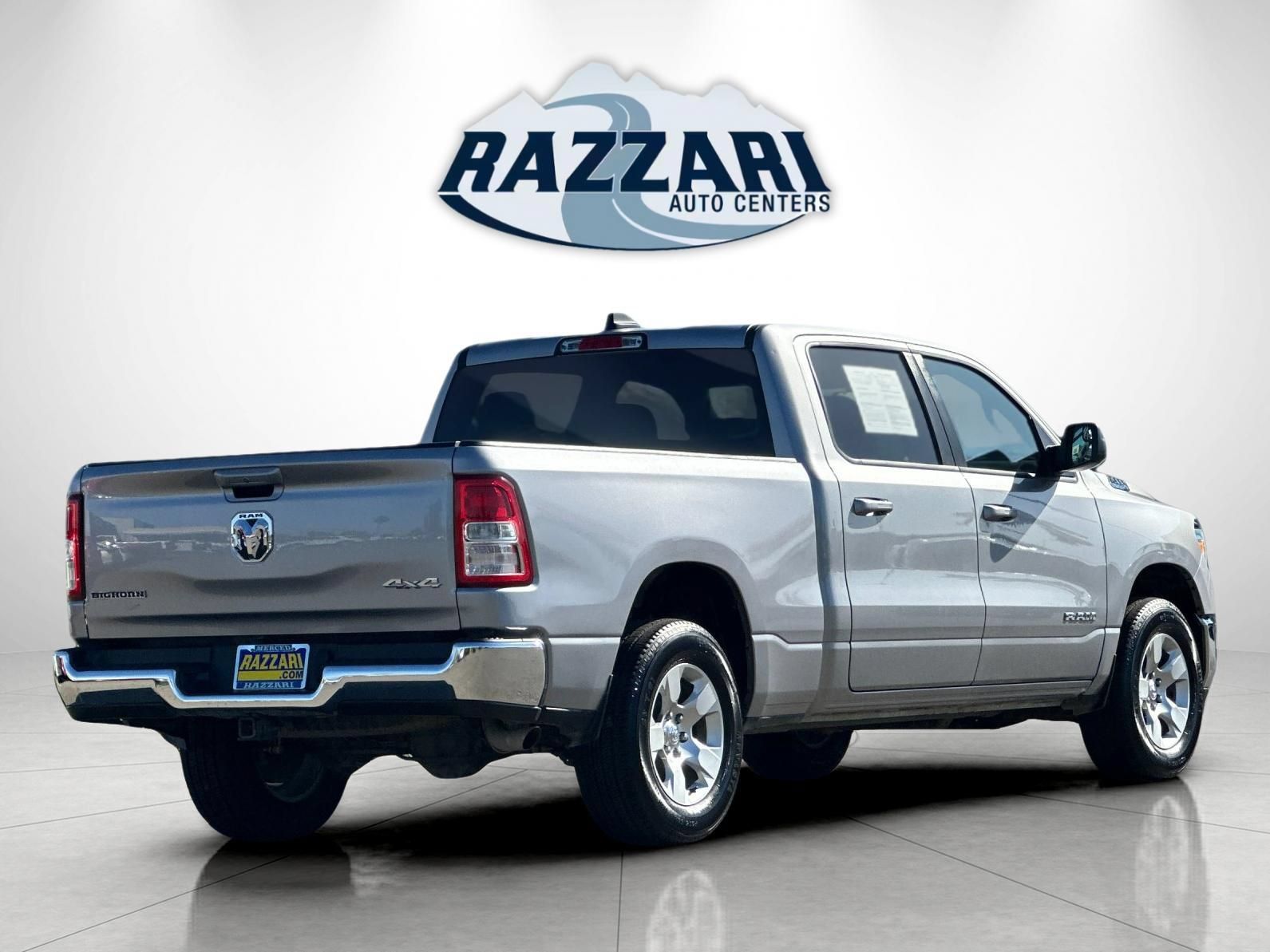 Used 2022 RAM 1500 Big Horn AWD/4WD image 3