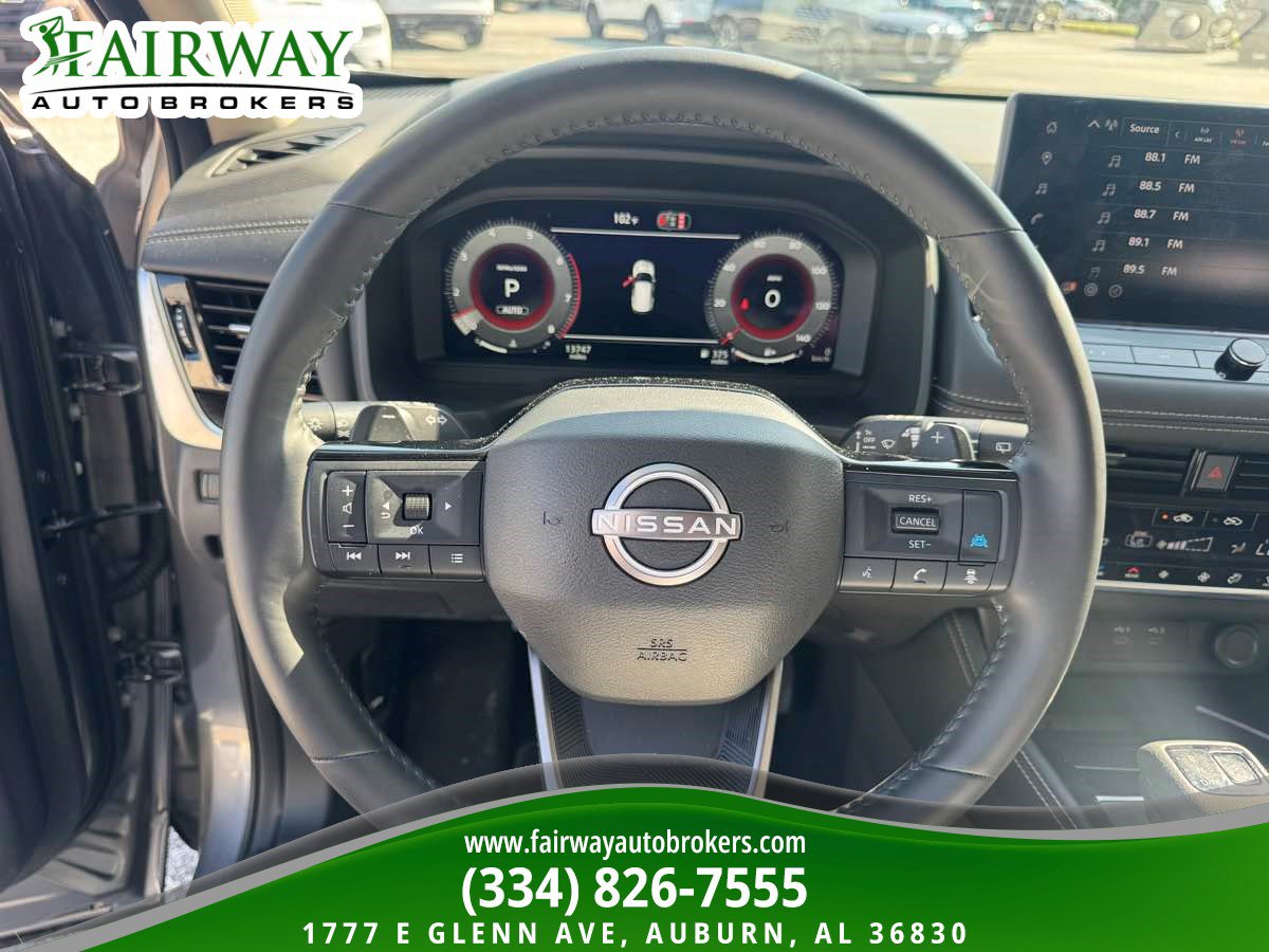 Used 2026 Nissan Rogue Platinum w/ Platinum Premium Package AWD/4WD image 18
