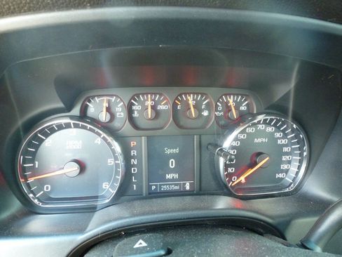 Used 2018 Chevrolet Silverado 2500 W/T w/ WT Convenience Package AWD/4WD image 26