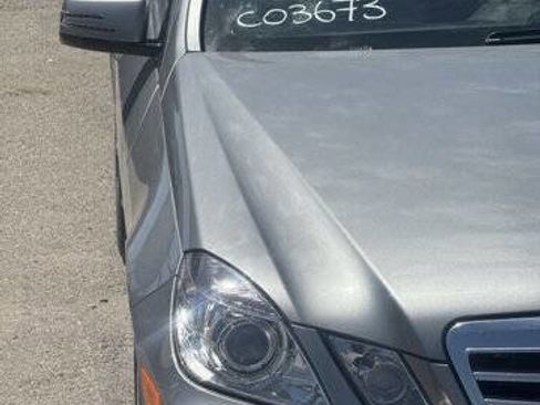 Used 2013 Mercedes-Benz E 350 BlueTEC Sedan image 25