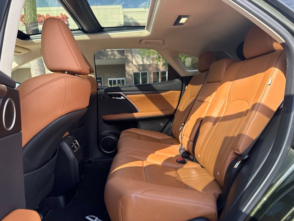Used 2022 Lexus RX 450h AWD w/ Luxury Package image 19