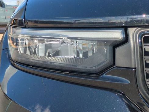 Used 2023 Jeep Grand Cherokee Altitude AWD/4WD image 10