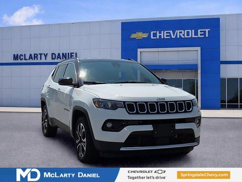 Used 2023 Jeep Compass Limited AWD/4WD image 1